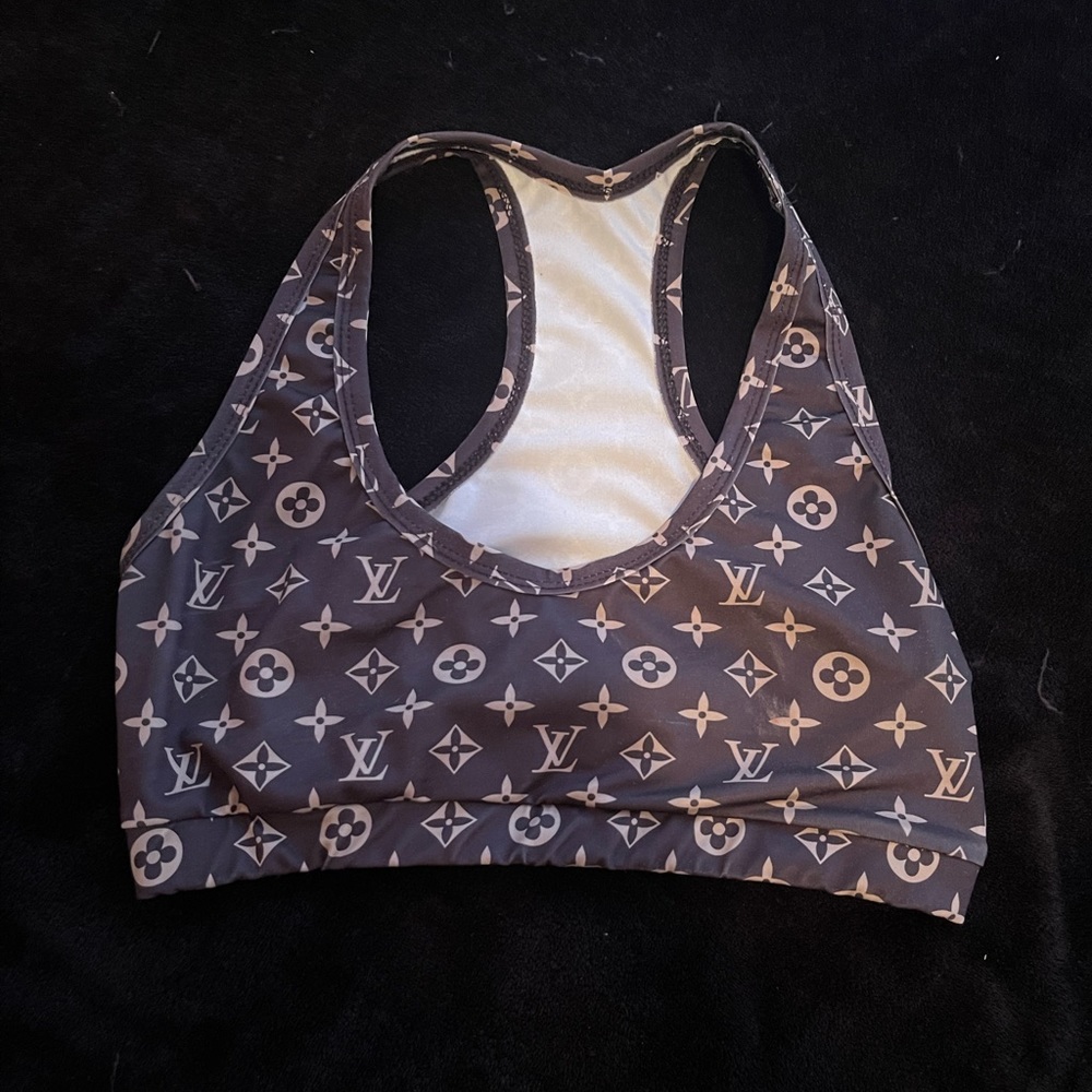 Sport bra small